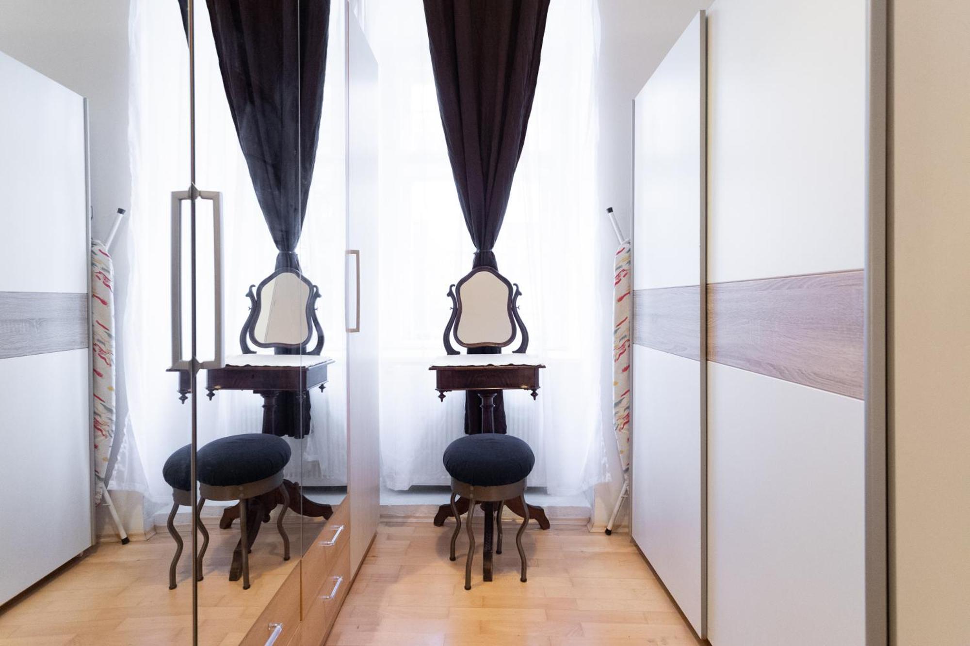 Central Garden Apartments Vienna Room photo